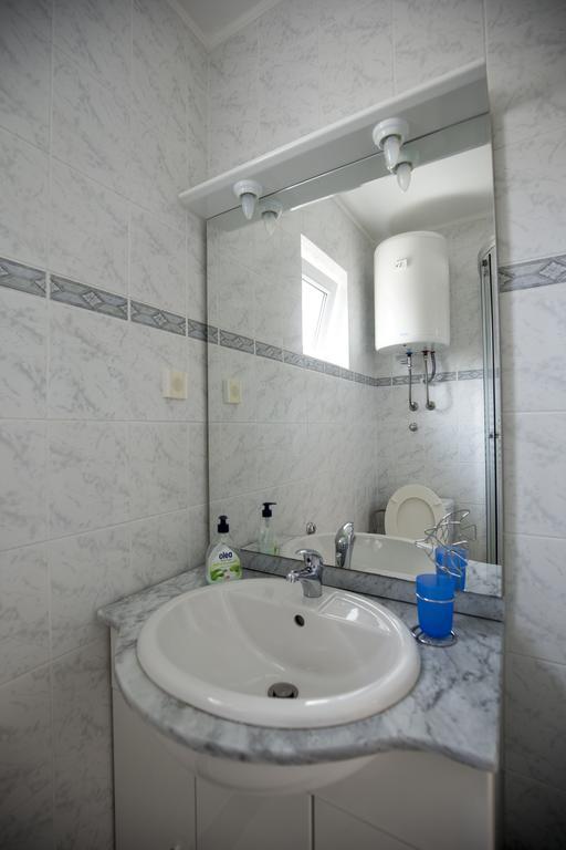 Apartments Adria ツリクヴェニツァ エクステリア 写真