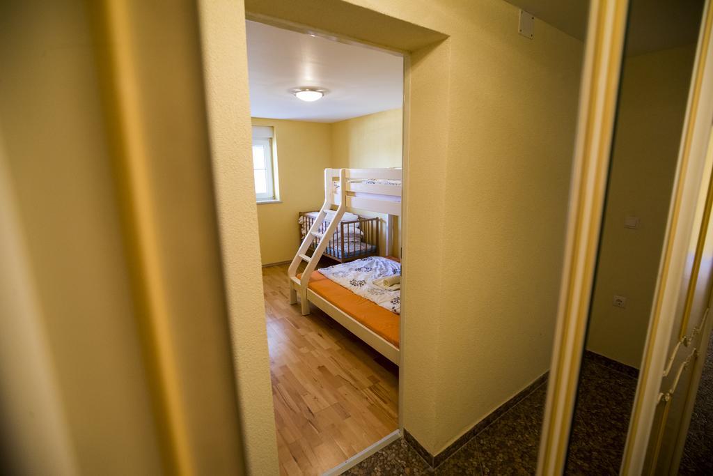 Apartments Adria ツリクヴェニツァ エクステリア 写真